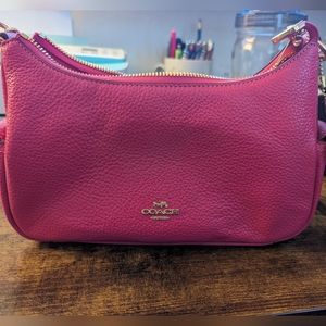 Coach Pennie Shoulder Bag 25